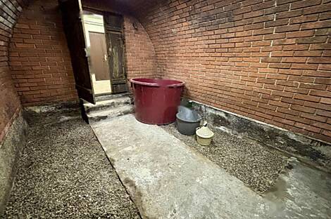 Дом, Белски Врх: 24