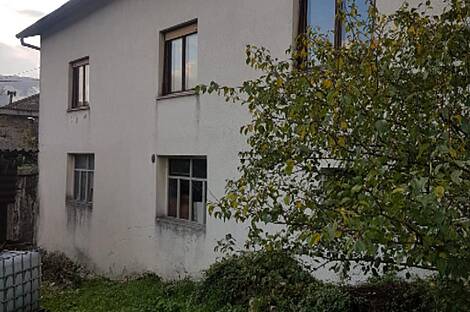 Дом, Левпа: 1