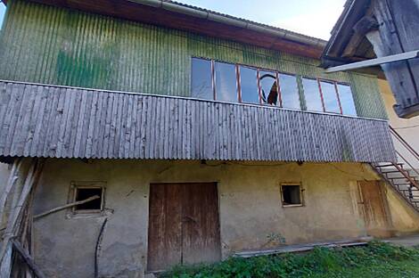 Дом, Дуб возле Югория: 2