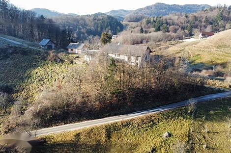 Дом, ферма Златече: 2