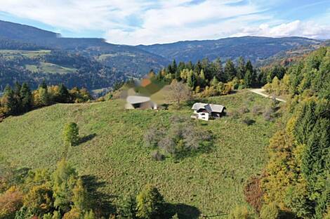 Дом, хозяйство святого Ермолая, расположенное над Мутой.: 1