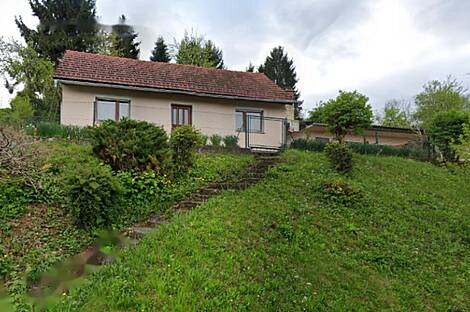 Дом у реки Крка в населённом пункте Велика Малинца: 12