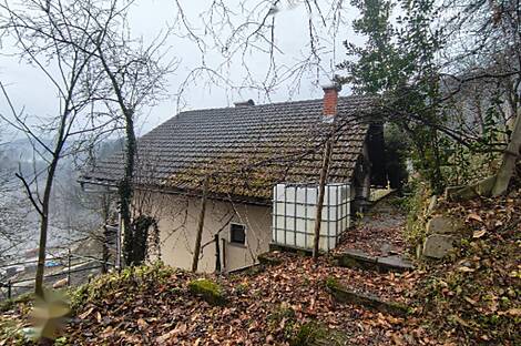 Дом, Чемшеник, Ржишче: 10