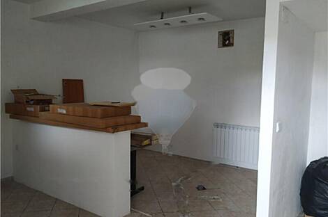 Жилище в Чрномеле, Дом: 7