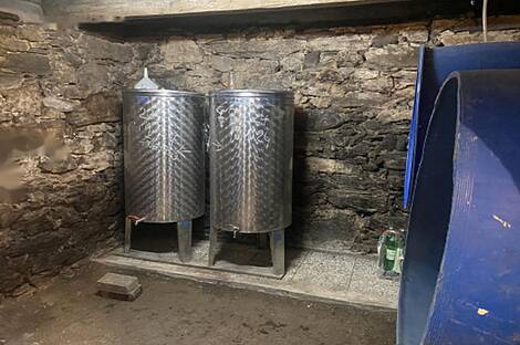 Дом, расположенный на холме: 9