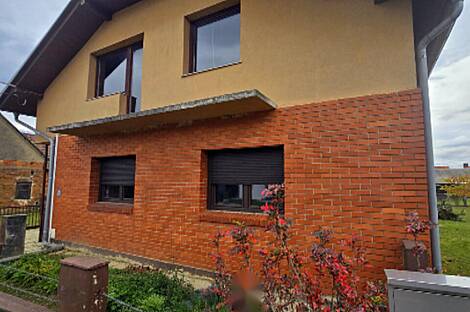 Здание в Добровнике: 12