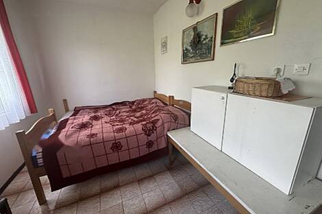 Родни Верх дом: 6