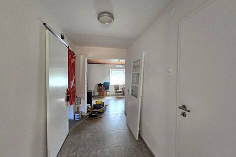 Дом, Словенская деревня: 16