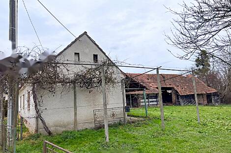 Дом, Петишовци: 1