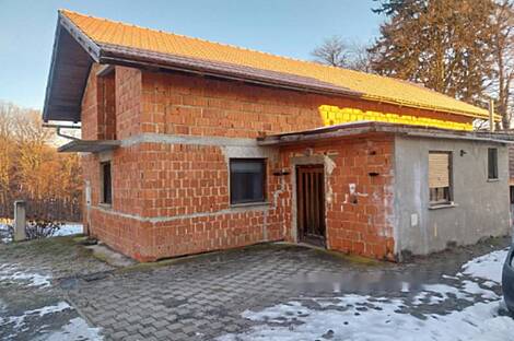 Здание, Кочки Врх: 3