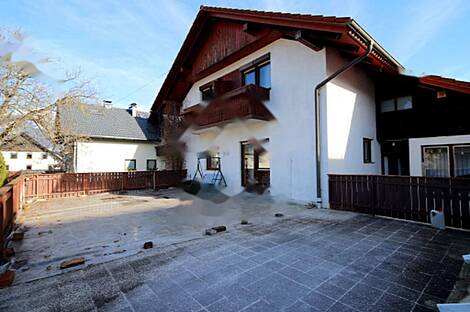 Дом, расположенный в Бледе: 25