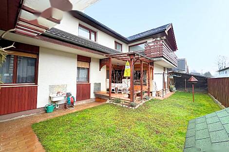 Новый Луч Вич является домом с террасой: 2