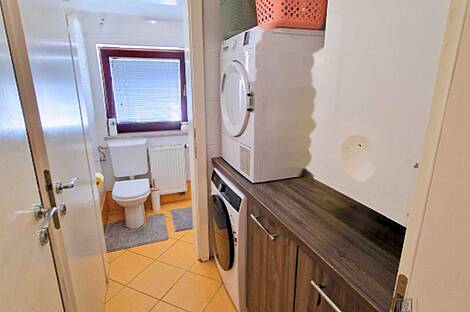 Новый Луч Вич является домом с террасой: 18