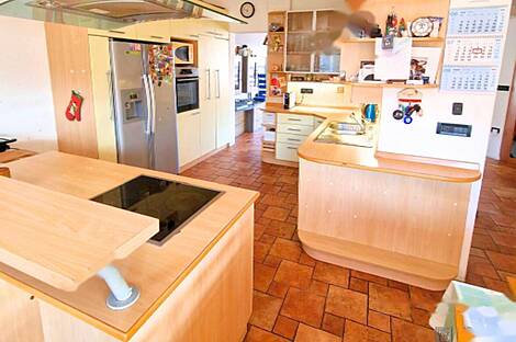 Новый Луч Вич является домом с террасой: 19