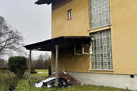 Дом, течь.: 4