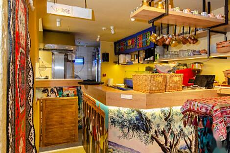 Центр коммерческих помещений: 2