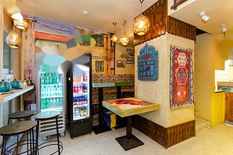 Центр коммерческих помещений: 11