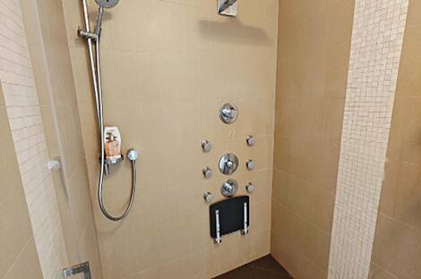 Любляна Бежиград дом: 20