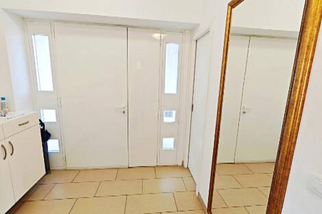 Любляна Бежиград дом: 27