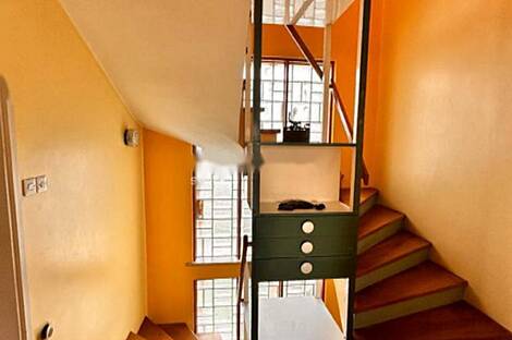 Дом, Бродивший: 11