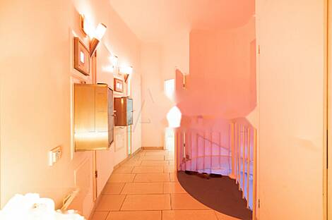 Торговое здание в центральной части города: 16