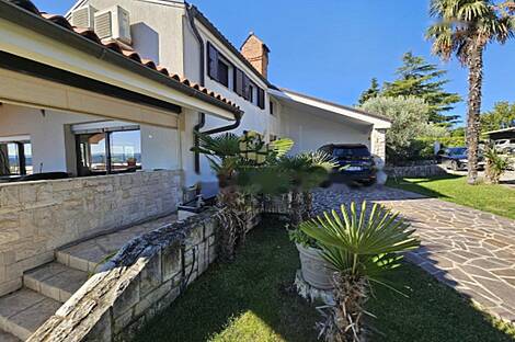 Здание, Порторож: 3