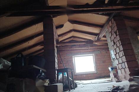 Дом на две семьи в Любляне, район Шишка, у подножия горы Шмарно Горо.: 7