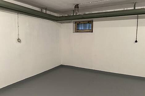 Коммерческое здание, склад в Бежиграде: 1