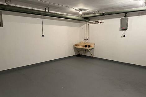 Коммерческое здание, склад в Бежиграде: 6