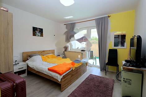 Жилище, Блед.: 8