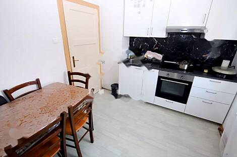 Жилище, Блед.: 9