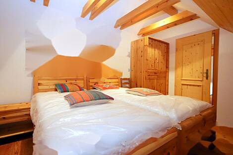 Дом, с которого открывается вид на Бледский замок: 25