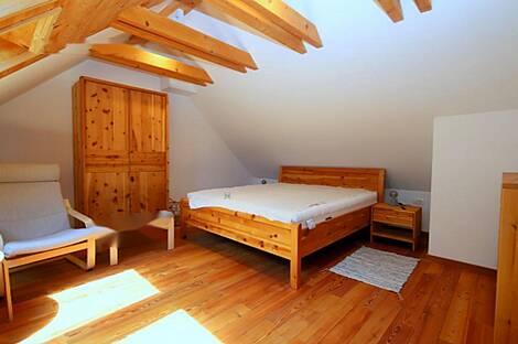 Дом, с которого открывается вид на Бледский замок: 28