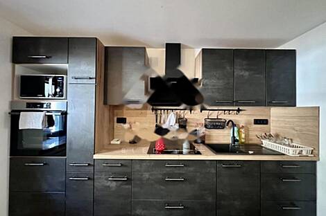 Кропский дом: 11