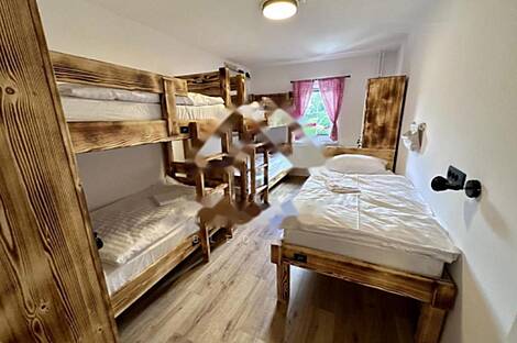 Кропский дом: 15