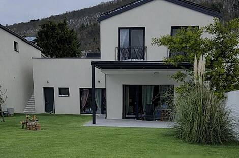 Новый Прешница дом с террасой: 1