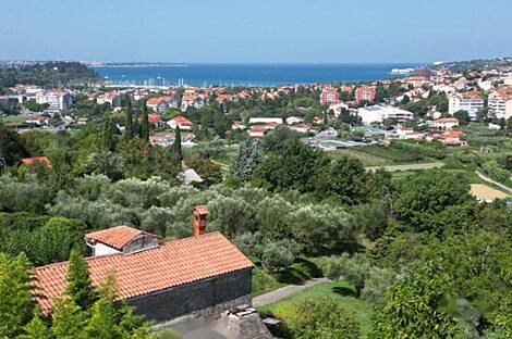 Дом с видом на Бернардин.: 2