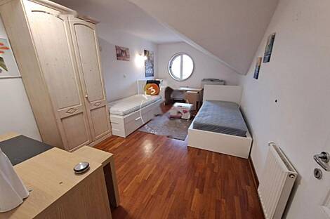 Квартира с тремя комнатами в Кошезе: 10