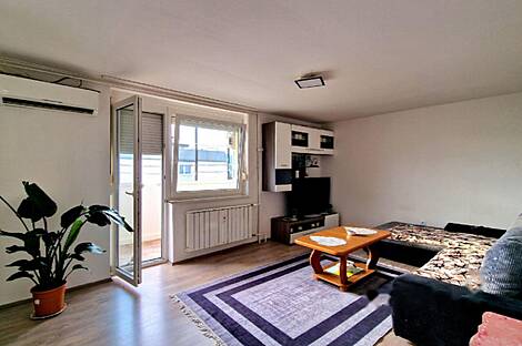 Трёхкомнатная квартира в Новом Любляне, район Моште: 1