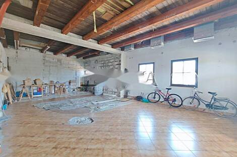 Квартира с четырьмя комнатами: 7