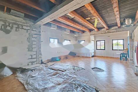 Квартира с четырьмя комнатами: 9