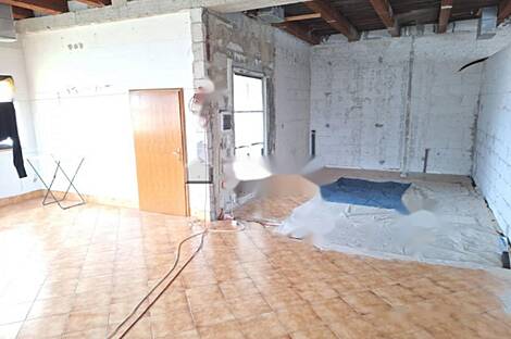 Квартира с четырьмя комнатами: 23