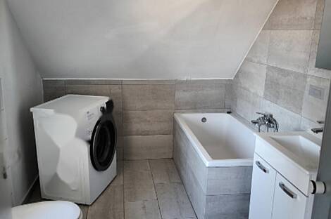 3,5-комнатная квартира в районе Ново Поле.: 3