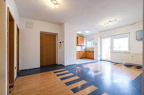 Трёхкомнатная квартира, Новый Шентвид.: 3