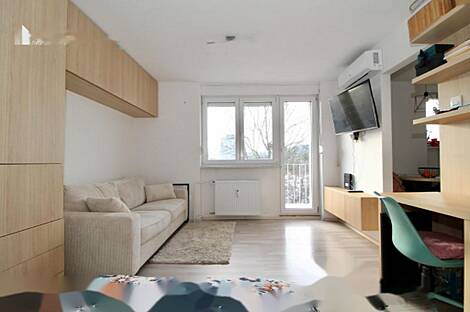 Апартаменты в Любляне, в районе Мосте: 1