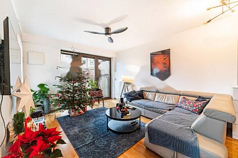 Квартира с тремя комнатами в центральной части города: 2