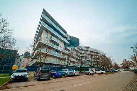 Квартира с тремя комнатами в центральной части города: 13