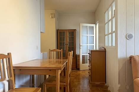 Вич в двухкомнатной квартире: 6