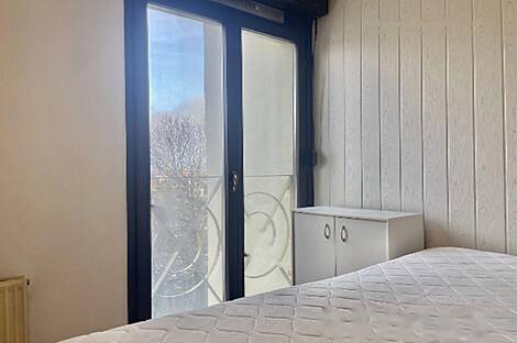 Вич в двухкомнатной квартире: 8