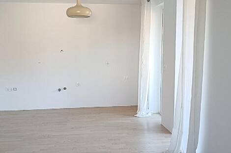 Двухкомнатная квартира в районе Новая Раковник, недалеко от центра: 3